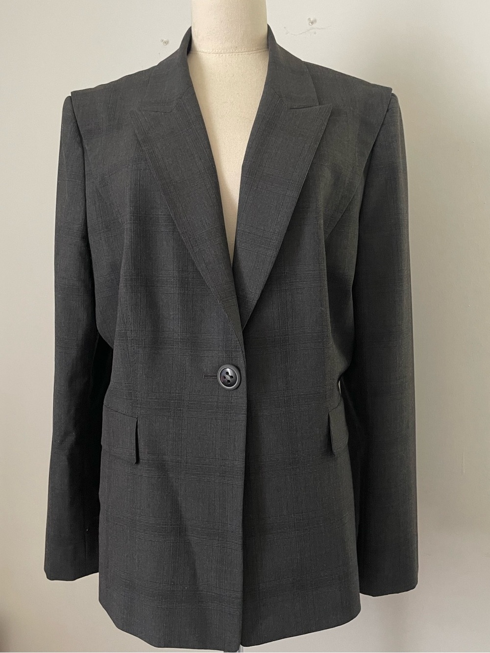 EUC TAHARI A. S. Levine One Button Gray Plaid Tailored Carrier Lined Blazer Sz16